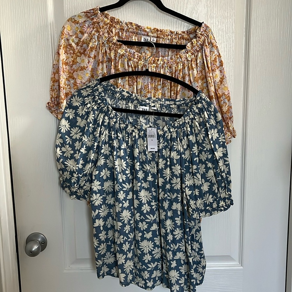 2 Gap peasant style floral tops small